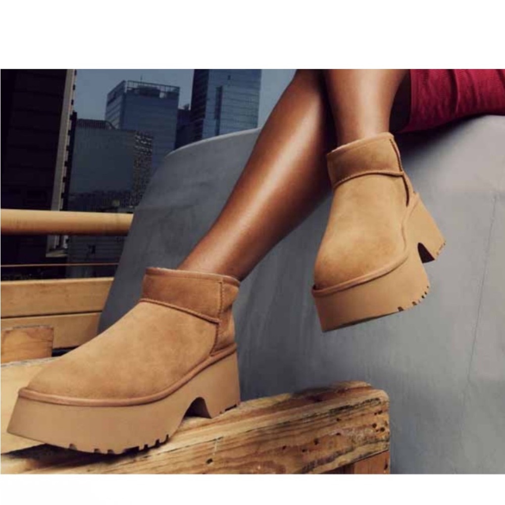 Ugg classic Ultra Mini new heights boots/booties-Chestnut-size 8